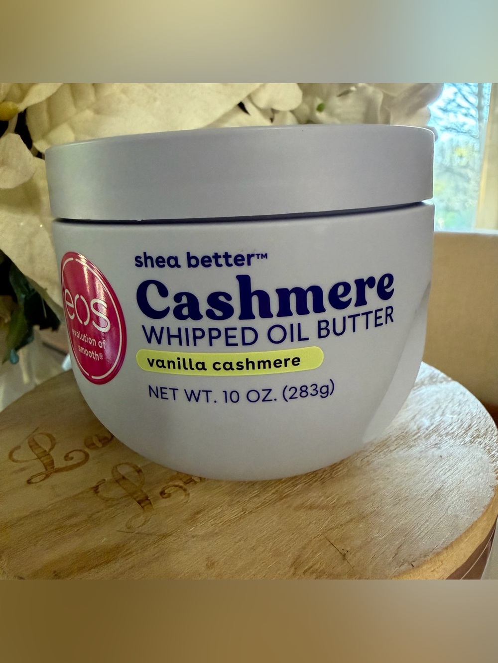 eos shea better Cashmere Whipped Oil Butter - vanilla cashmere 10 oz